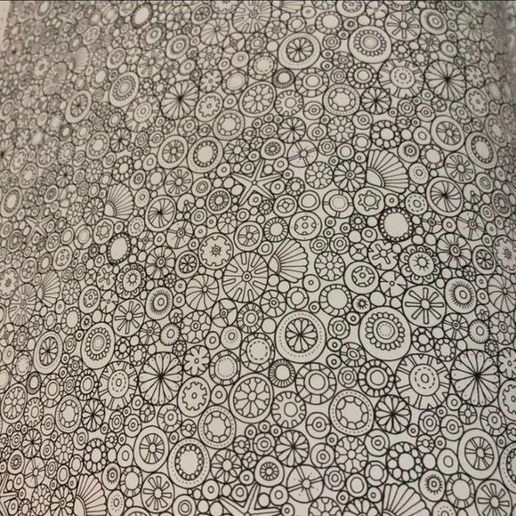 Lost Ocean by Johanna Basford; An Inky Adventure & Coloring Book with Extras - Picture 7 of 11